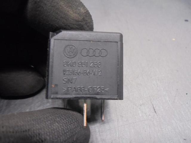 8K0951253 Relé ventilador  en stock Castellón