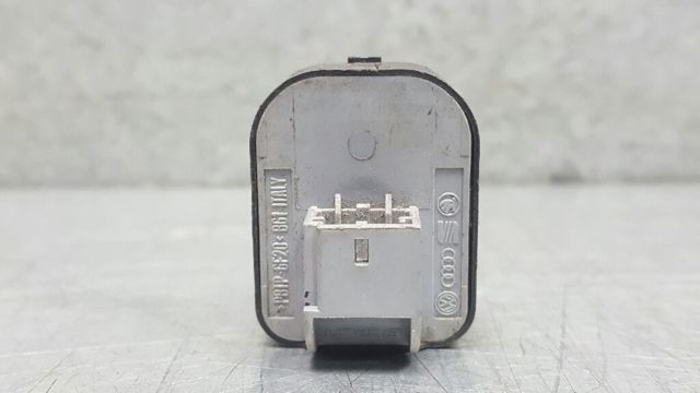 8K0959565B Módulo de espejos retrovisores en la puerta  en stock Sabadell