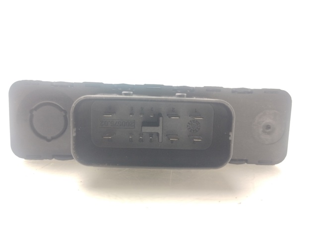 VAG 8K0959663 Estabilizador de voltaje comprar Pamplona