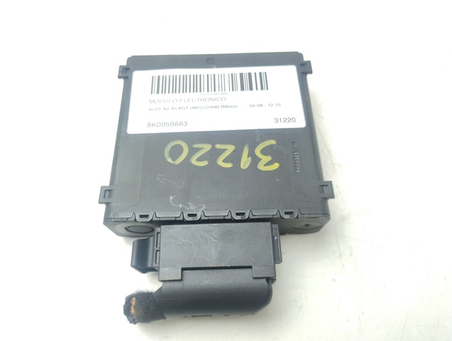 VAG 8K0959663 Estabilizador de voltaje  comprar en Ponferrada