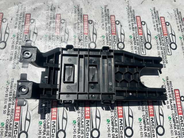 8K0959663D Estabilizador de voltaje  disponible Málaga