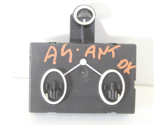VAG 8K0959792R Unidad de confort de la puerta delantera  en stock Salamanca