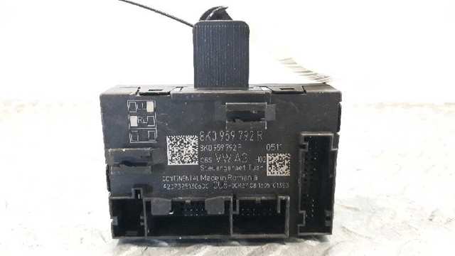 VAG 8K0959792R Unidad de confort de la puerta delantera  en stock Salamanca