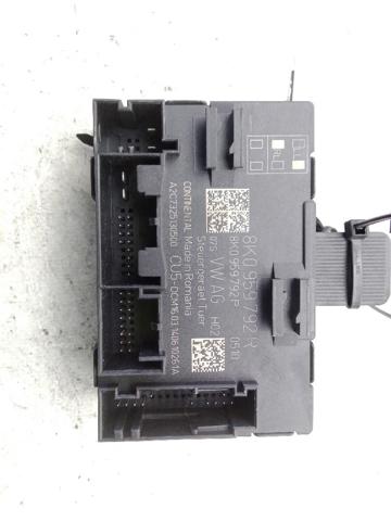 VAG 8K0959792R Unidad de confort de la puerta delantera  en stock Terrassa