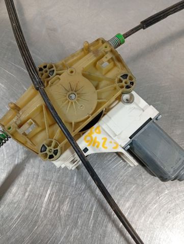 VAG 8K0959801 Motor del elevalunas de la puerta delantera izquierda  disponible Lugo
