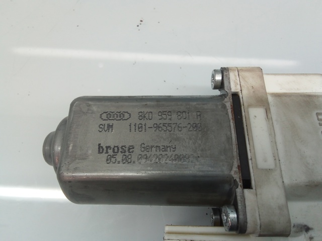 8K0959801 Motor del elevalunas eléctrico  en stock Sabadell