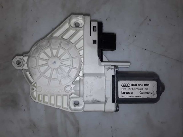 VAG 8K0959801 Motor del elevalunas de la puerta delantera izquierda  disponible Lugo