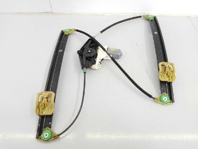 VAG 8K0959801A Motor del elevalunas de la puerta delantera izquierda  comprar en Ponferrada