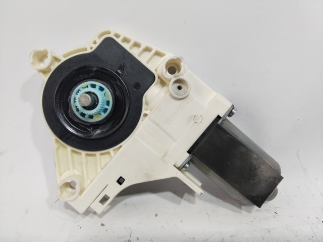 8K0959801A VAG Motor del elevalunas de la puerta delantera izquierda  comprar en Lleida