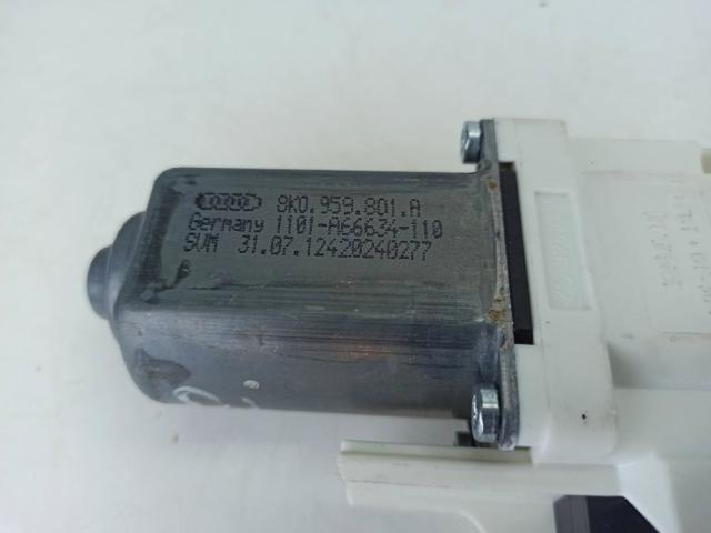 VAG 8K0959801A Motor del elevalunas de la puerta delantera izquierda  comprar en Ponferrada
