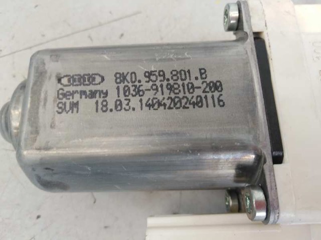VAG 8K0959801B Motor del elevalunas de la puerta delantera izquierda  comprar en Ponferrada