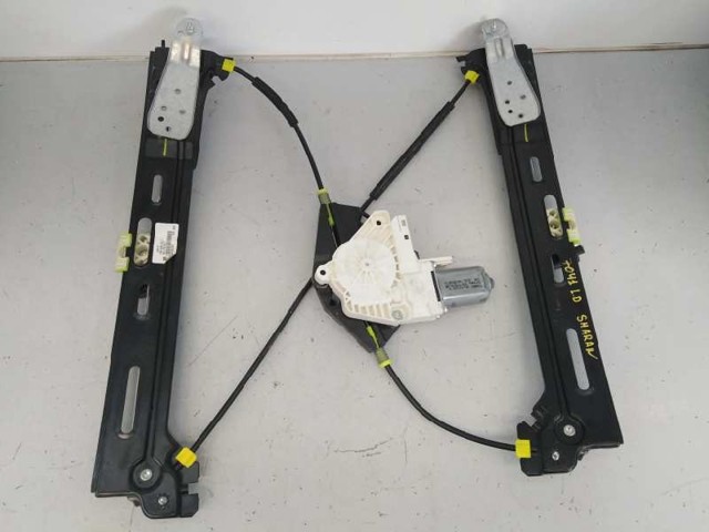 VAG 8K0959801B Motor del elevalunas de la puerta delantera izquierda  disponible Lugo