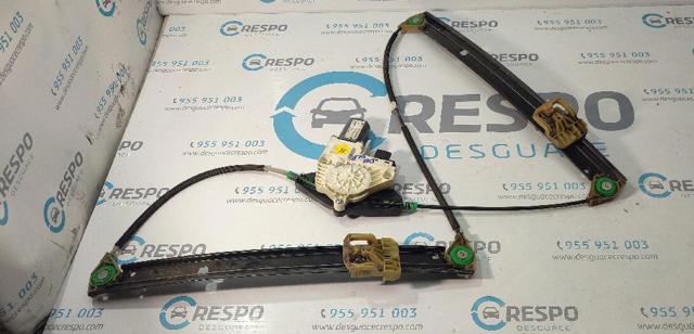 VAG 8K0959802 Motor del elevalunas de la puerta delantera derecha  disponible Valladolid