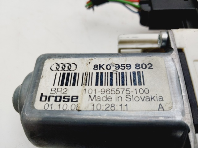 VAG 8K0959802 Motor del elevalunas de la puerta delantera derecha  comprar en Albacete