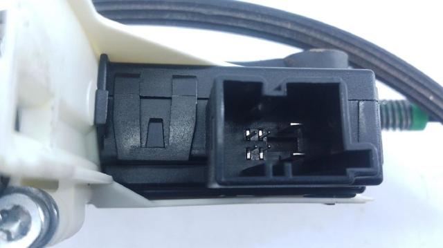 VAG 8K0959802 Motor del elevalunas de la puerta delantera derecha comprar Barcelona
