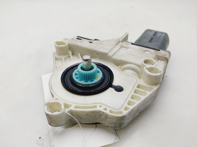 8K0959802 VAG Motor del elevalunas de la puerta delantera derecha  comprar en Lleida