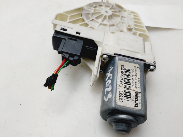 8K0959802 VAG Motor del elevalunas de la puerta delantera derecha  comprar en Lleida