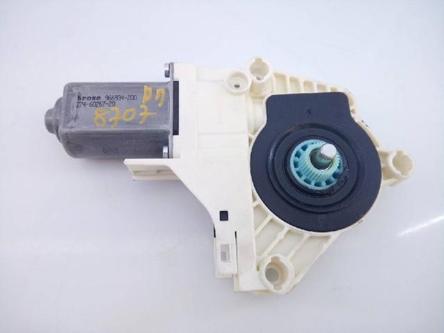 VAG 8K0959802A Motor del elevalunas de la puerta delantera derecha  comprar en Albacete