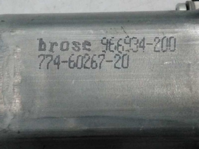 VAG 8K0959802A Motor del elevalunas de la puerta delantera derecha  disponible España