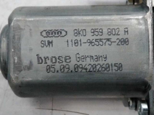 VAG 8K0959802A Motor del elevalunas de la puerta delantera derecha comprar Barcelona