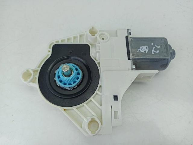 8K0959811A Motor del elevalunas de la puerta trasera izquierda  disponible Burgos