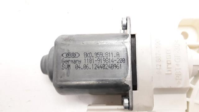 8K0959811A Motor del elevalunas de la puerta trasera izquierda  disponible Málaga