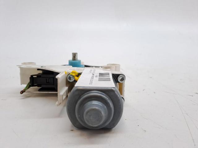 8K0959811A Motor del elevalunas de la puerta trasera izquierda comprar Girona