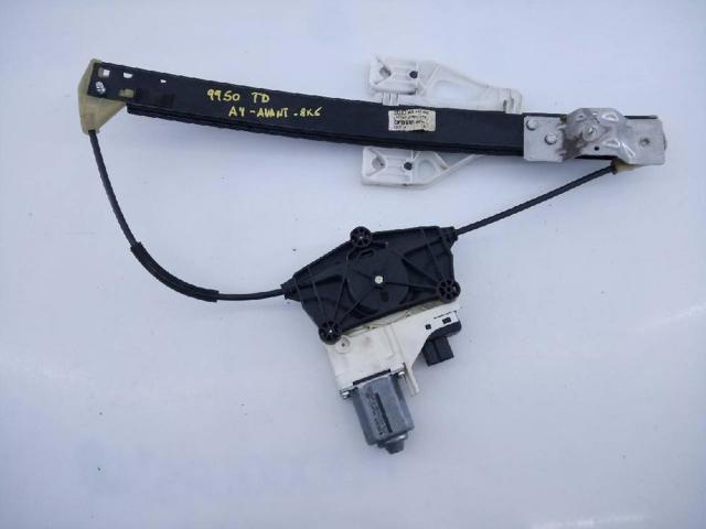 VAG 8K0959812 Motor del elevalunas de la puerta delantera derecha  disponible España