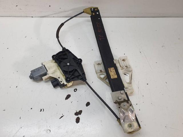 8K0959812 VAG Motor del elevalunas de la puerta delantera derecha  en stock Huelva