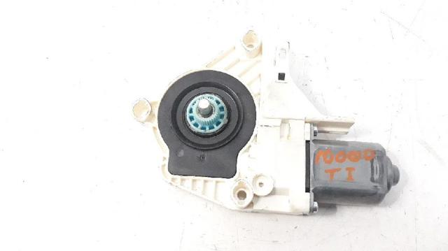 8K0959812A Motor del elevalunas de la puerta trasera derecha comprar Almería