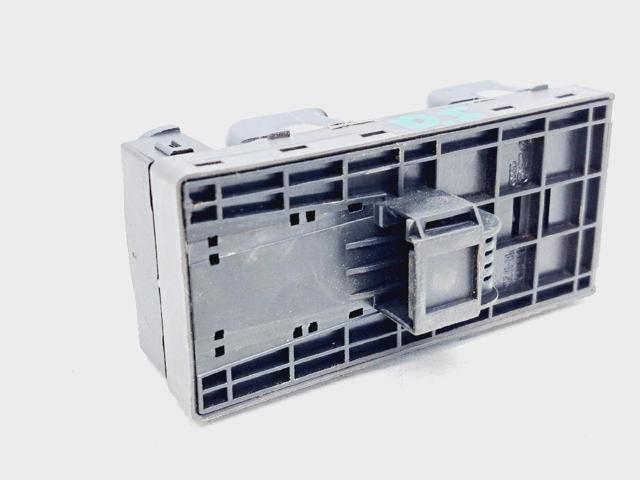 8K0959851 Interruptor de elevalunas delantera izquierda  en stock Granada