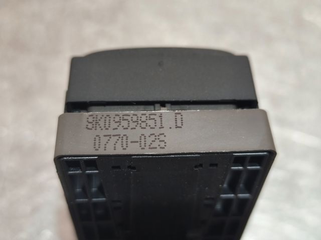 8K0959851D VAG Interruptor de elevalunas delantera izquierda comprar Bilbao
