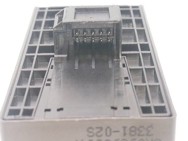 VAG 8K0959851F Interruptor de elevalunas delantera izquierda  en stock Salamanca