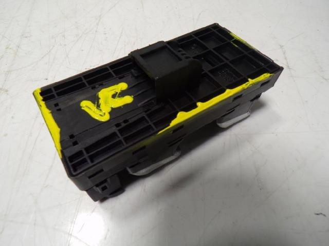 8K0959851FV10 VAG Unidad de control de elevalunas delantera izquierda  disponible Alicante