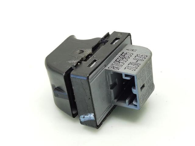 8K0959855A Botón de encendido del motor del elevalunas delantero derecho  comprar en Reus