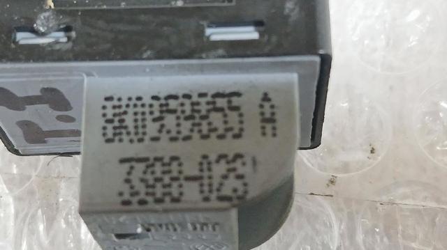 8K0959855A Botón de elevalunas delantero derecho comprar Sevilla