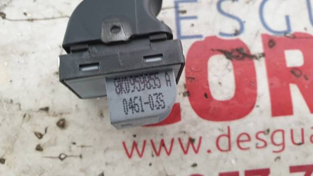 VAG 8K0959855A Botón de elevalunas delantero derecho  en stock Terrassa