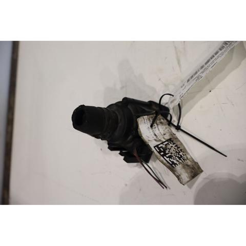8K0965561A Bomba de agua eléctrica auxiliar  disponible Utrera