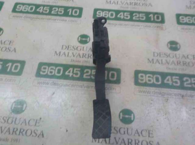8K1721523A Pedal del acelerador  comprar en Reus