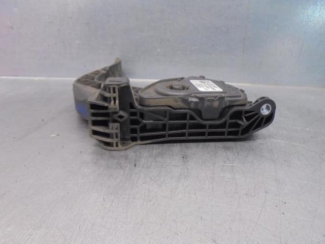 8K1723523 Pedal del acelerador  en stock Castellón