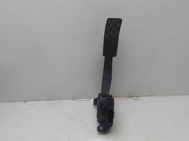 8K1723523 Pedal del acelerador  comprar en Pontevedra