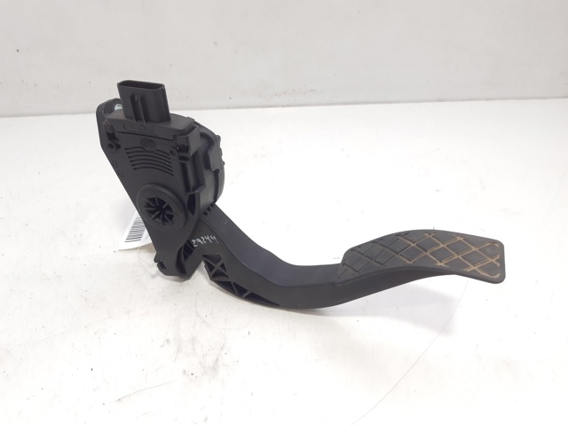 8K1723523A Pedal del acelerador  en stock Castellón