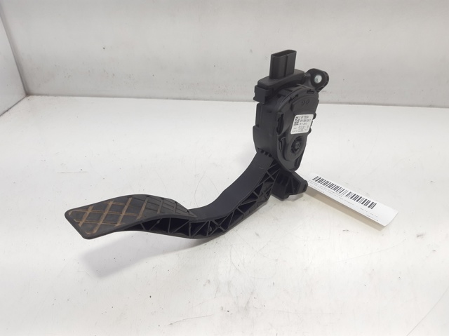 8K1723523A Pedal del acelerador  comprar en Reus