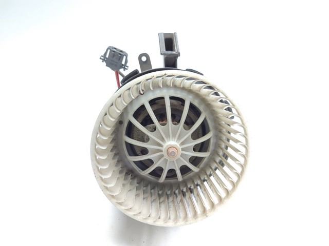 VAG 8K1820021C Motor del ventilador del calefactor  disponible España