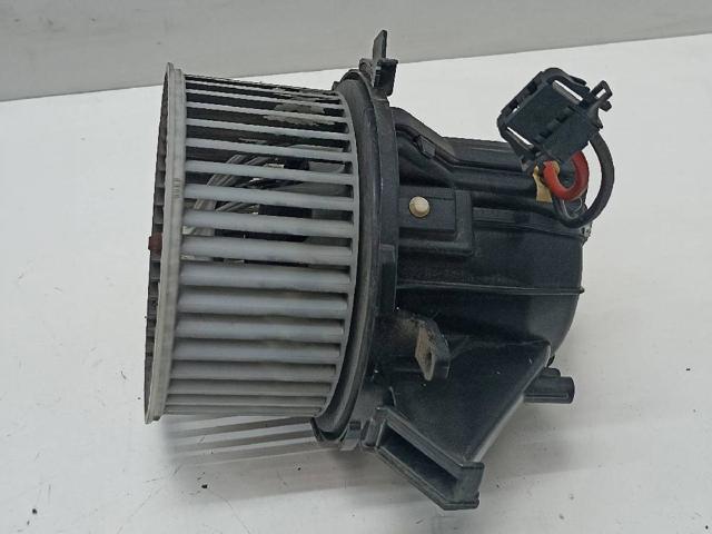 VAG 8K1820021C Ventilador habitáculo  en stock Valencia