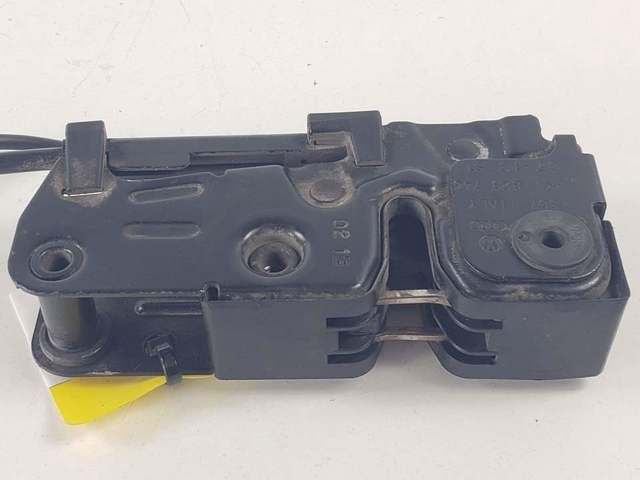 VAG 8K1823746 Soporte del cierre del capó  disponible España