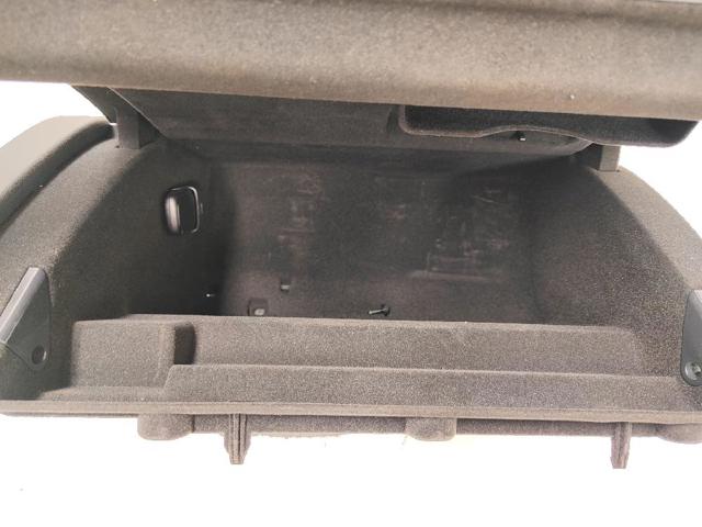 8K1857035 Guantera  en stock Sabadell