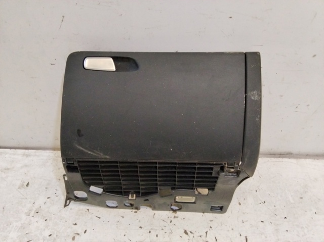 8K1857035 VAG Guantera  comprar en Lleida