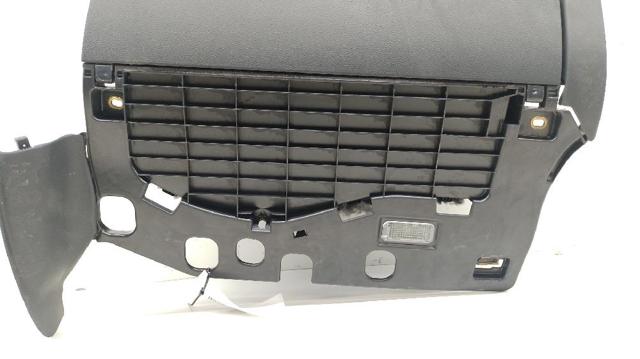 8K1857035B VAG Guantera  comprar en Oviedo