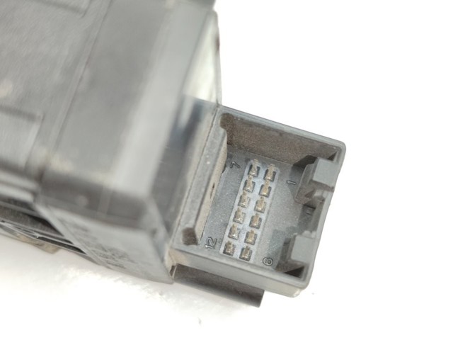 8K1927225B VAG Interruptor del freno de estacionamiento electromecánico  comprar en Oviedo